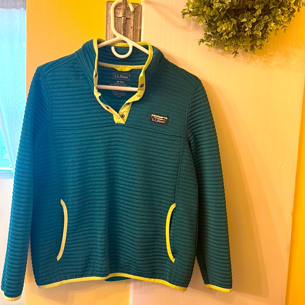 L.L. Bean Airlight knit pullover